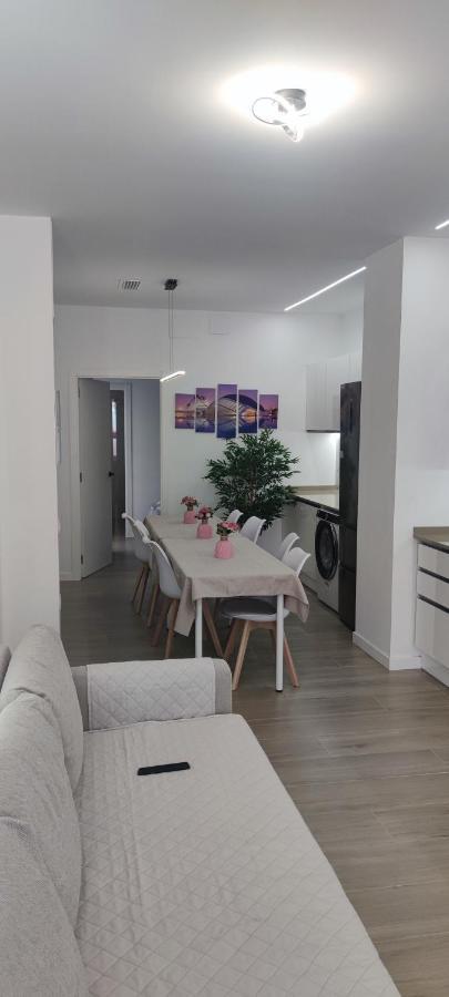 Apartamento 4 Habitaciones 2 Banos Ciudad De Las Ciencias Vt-55209-V Valencia Exterior foto